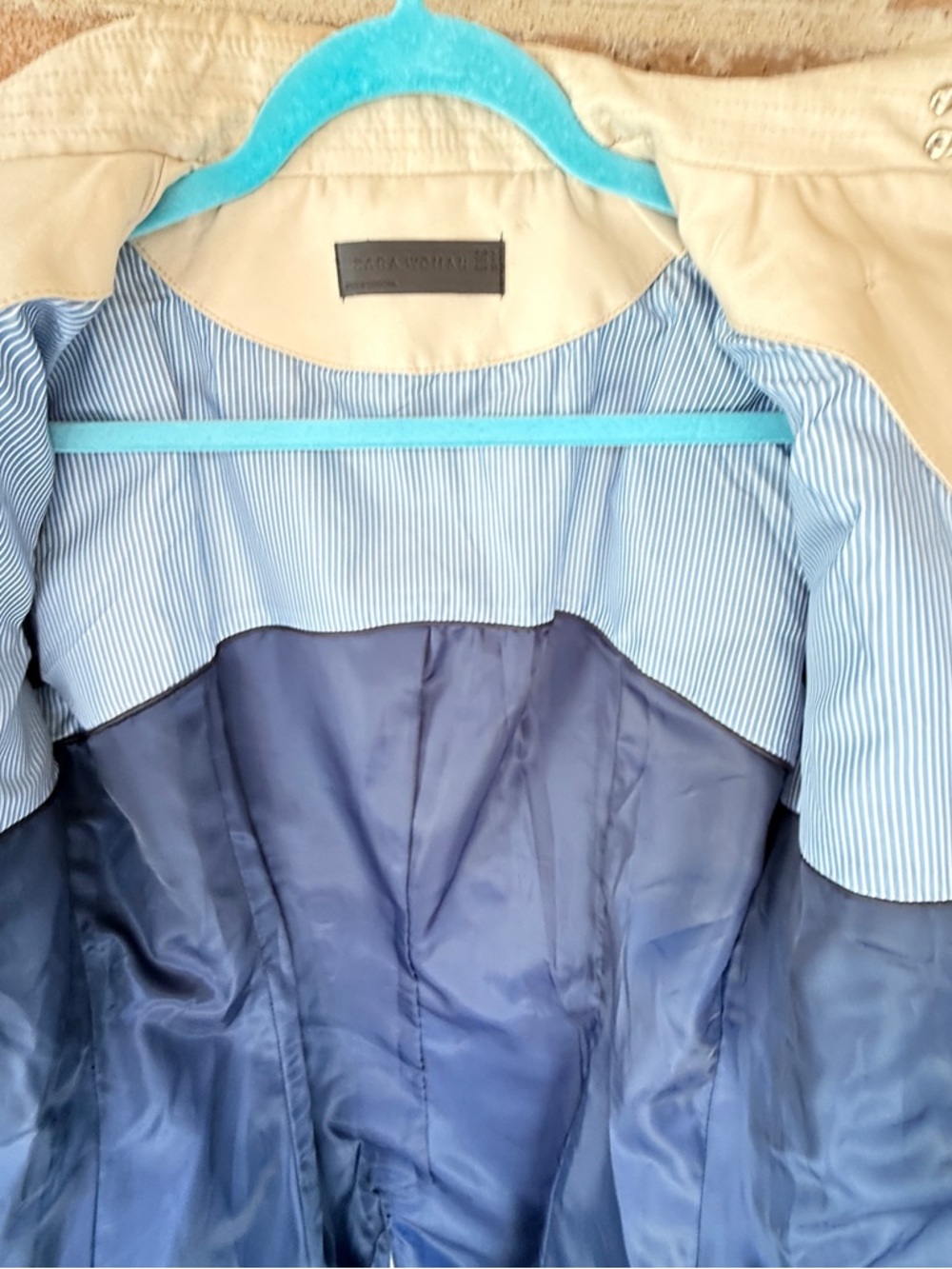 Zara Beige Double-Breasted Trench Coat with Belt - Picture 7 of 15